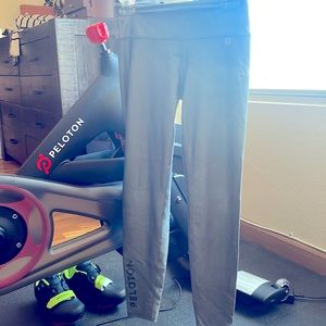 Very Rare Dark Silver with Sparkle Peloton Leggings